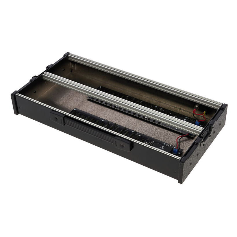 Erica Synths 2 x 104HP Aluminium travel case with integrated PSU (EU plug)