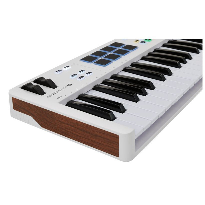 ARTURIA KeyLAB Essential 61 mk3 White