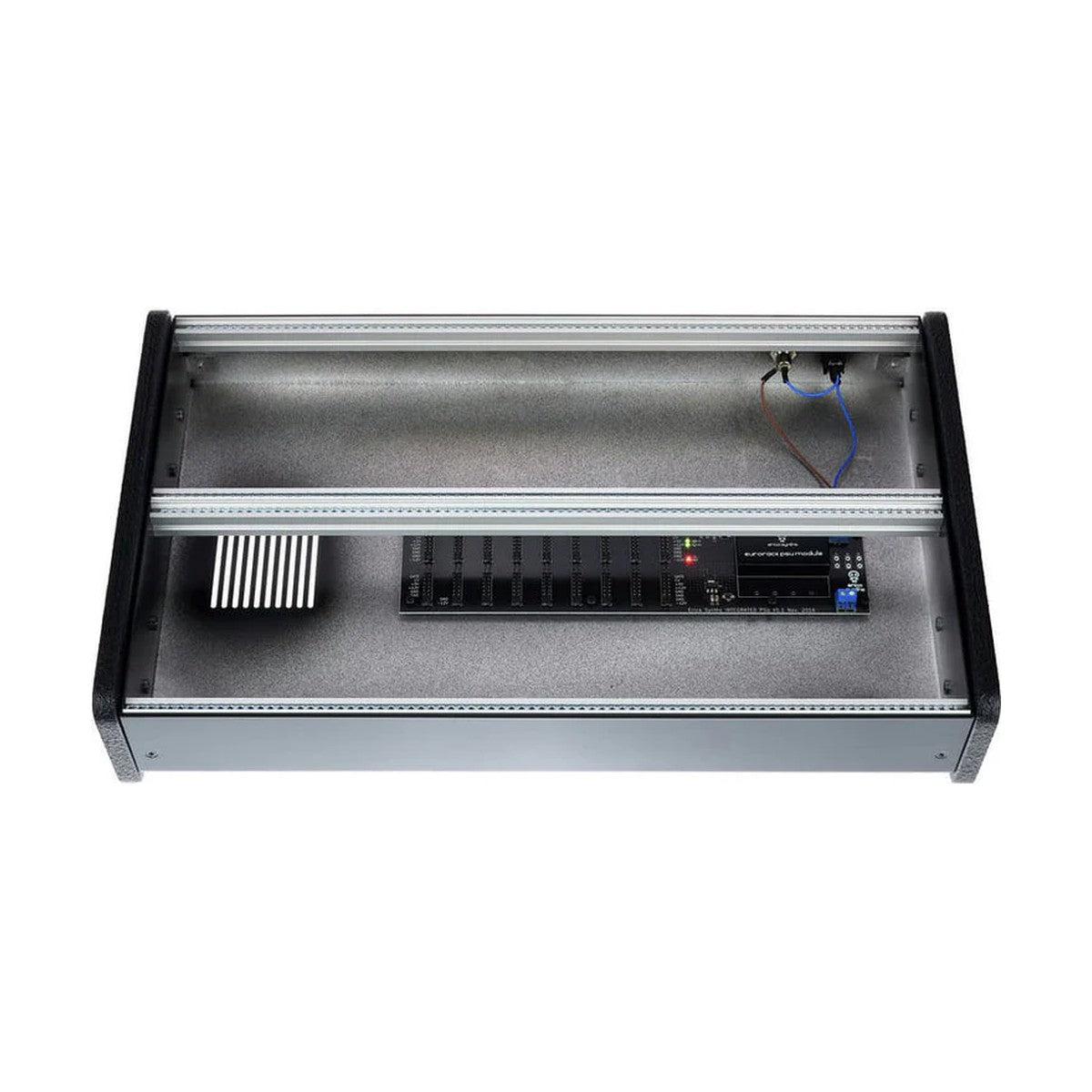 Erica Synths 2 x 84HP skiff case with integrated PSU vertical side panels (EU plug)